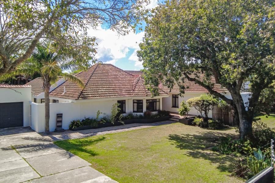 4 Bedroom Property for Sale in Walmer Eastern Cape